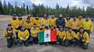 Regresan combatientes forestales tras apoyar en incendios en Canadá